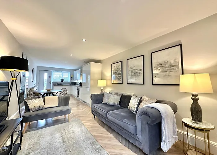 The Madison Garden Apartment Whitby