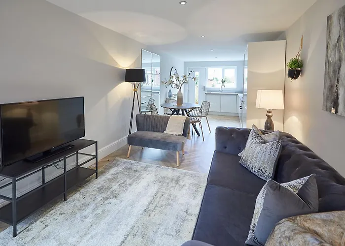 The Madison Garden Apartment